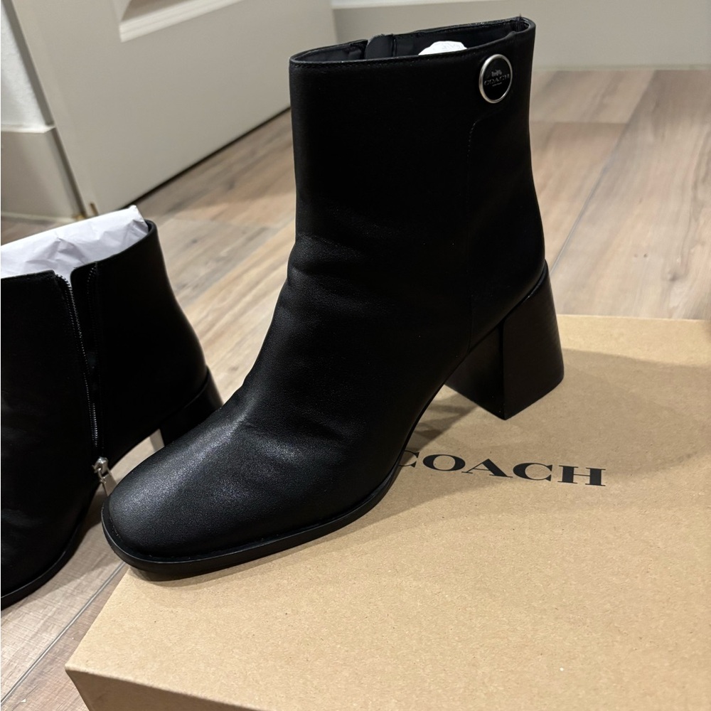 Coach Black Women's Boots - Picture 2 of 4
